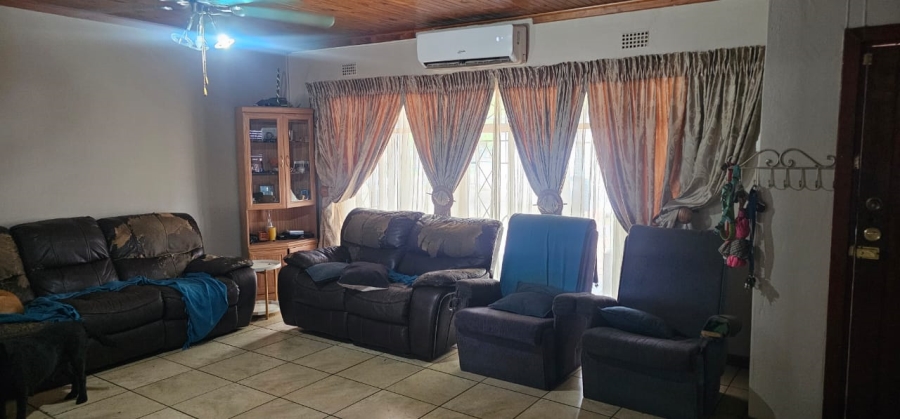 3 Bedroom Property for Sale in Oos Einde North West